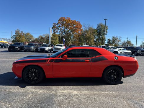 Used 2017 Dodge Challenger T/A image 5