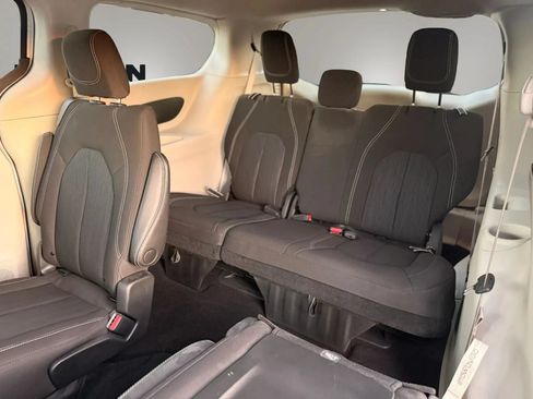 Used 2023 Chrysler Voyager LX w/ Fleet Security Group FWD image 20