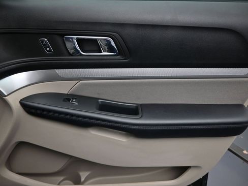 Used 2018 Ford Explorer 4WD image 27