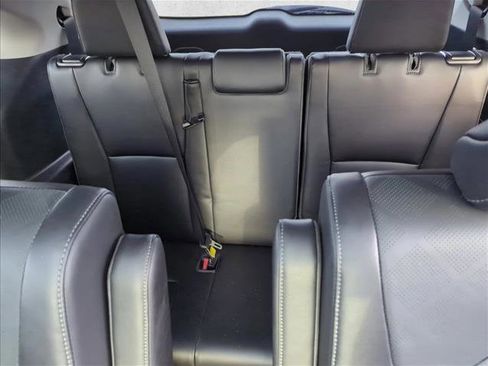 Certified 2022 Toyota Highlander Platinum image 23