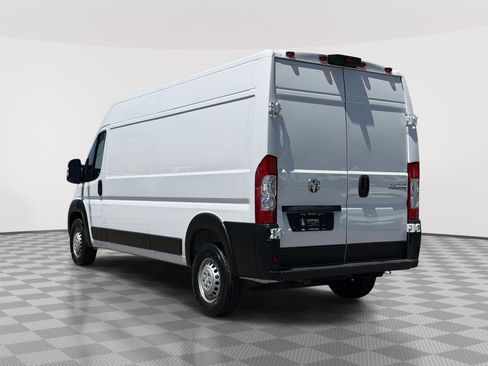 Used 2026 RAM ProMaster 2500 w/ Convenience Group FWD image 5