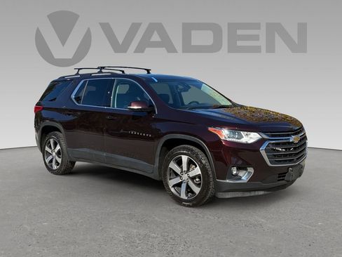 Used 2020 Chevrolet Traverse LT w/ LT Premium Package image 1