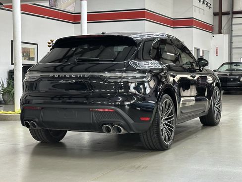 Used 2024 Porsche Macan S image 2