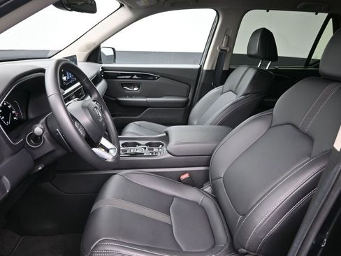 Certified 2025 Honda Pilot EX-L image 13