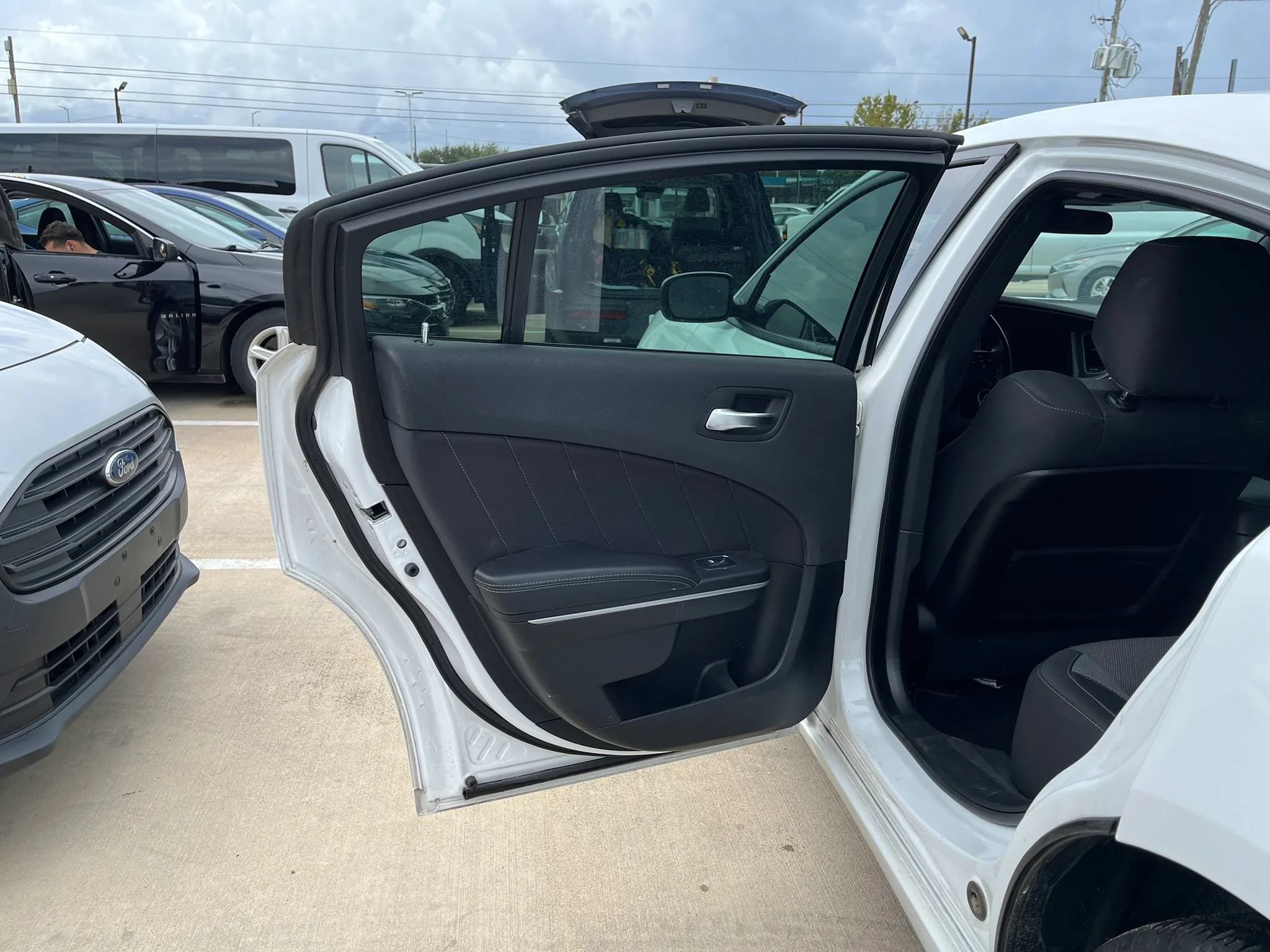 Used 2019 Dodge Charger SXT RWD image 26