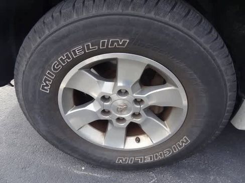 Used 2013 Toyota 4Runner SR5 image 25