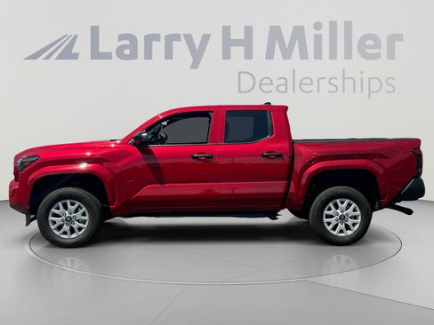 Certified 2025 Toyota Tacoma SR w/ SR Upgrade Package RWD image 2