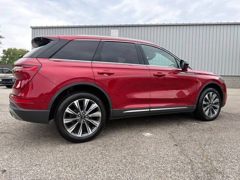 Used 2021 Lincoln Corsair Reserve w/ Equipment Group 201A FWD image 7