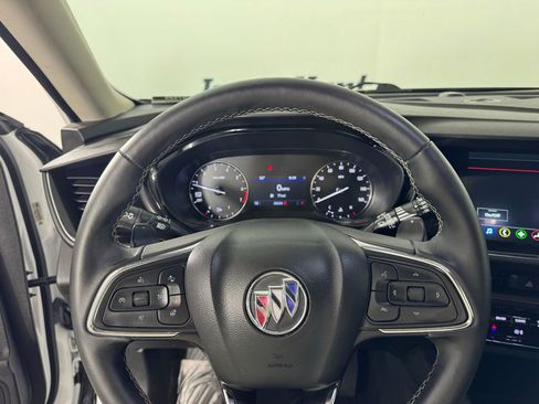 Used 2022 Buick Envision Preferred image 21