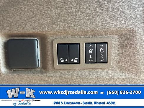 Used 2021 GMC Yukon Denali AWD/4WD image 30