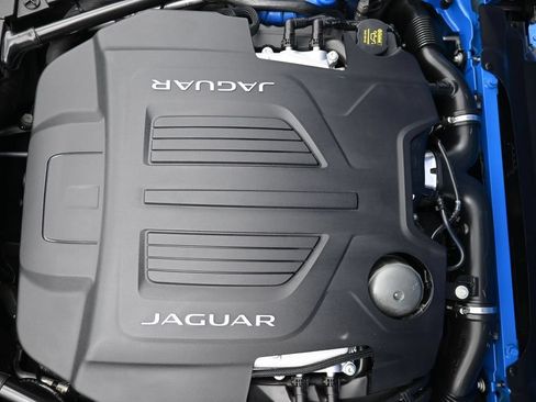 Used 2020 Jaguar F-TYPE R AWD/4WD image 24