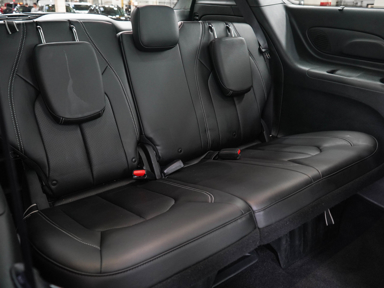 Used 2019 Chrysler Pacifica Touring-L Plus w/ Advanced Safetytec Group FWD image 15