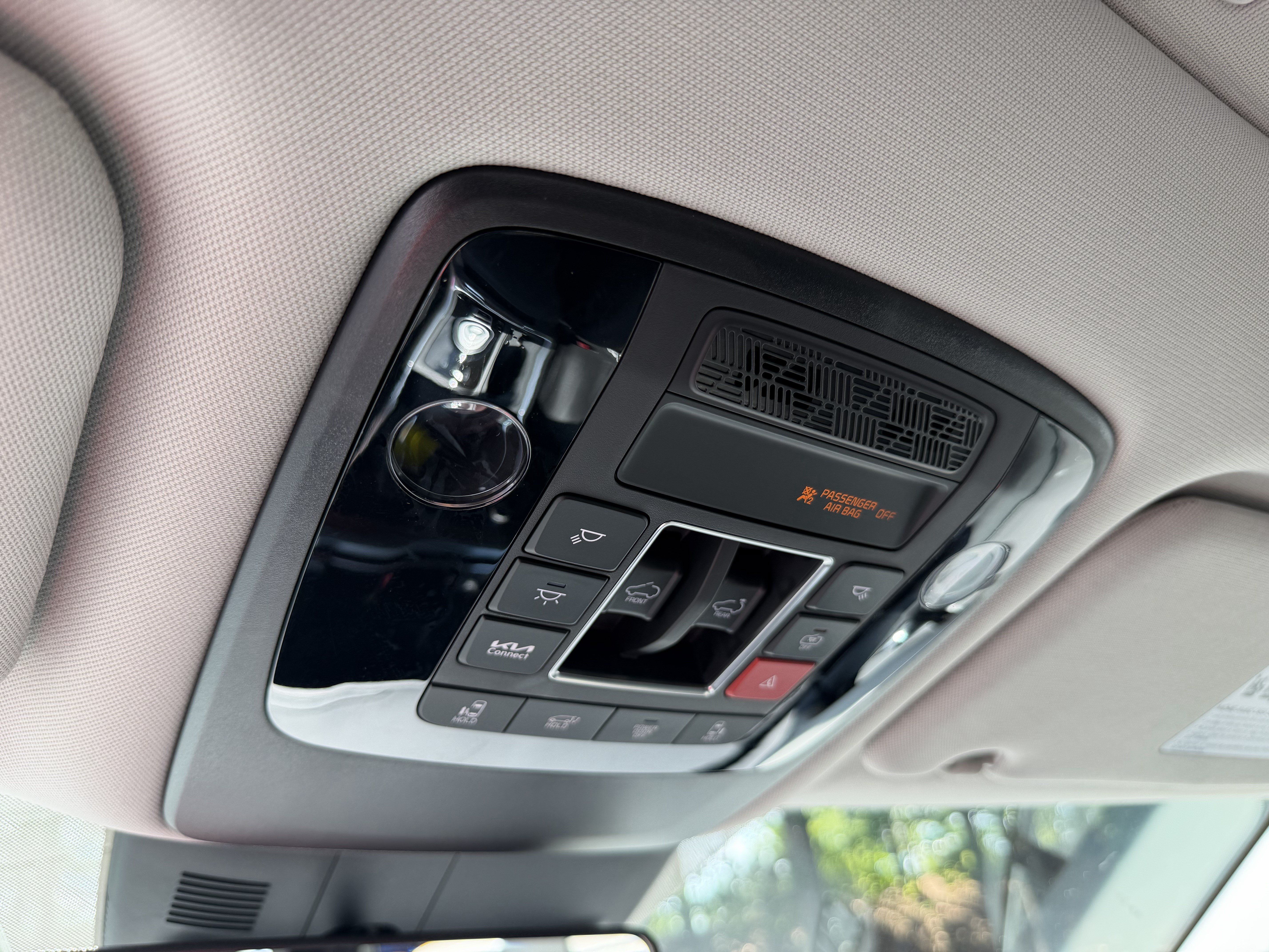 Certified 2026 Kia Carnival SX FWD image 29