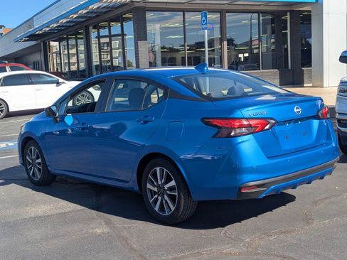 Used 2024 Nissan Versa SV FWD image 7