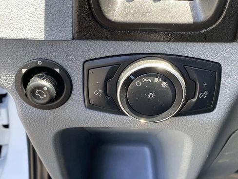 Used 2019 Ford Transit 350 XLT RWD image 18