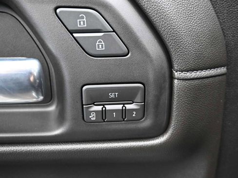 Used 2019 Chevrolet Silverado 1500 High Country AWD/4WD image 7