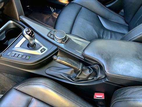 Used 2017 BMW M3 image 18