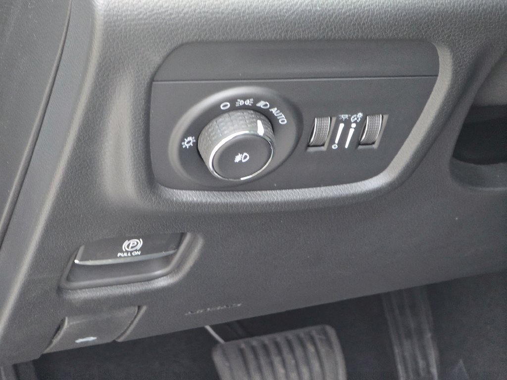New 2026 Jeep Grand Cherokee L Limited AWD/4WD image 34