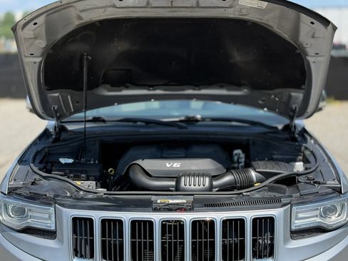 Used 2014 Jeep Grand Cherokee Limited w/ Luxury Group II AWD/4WD image 28