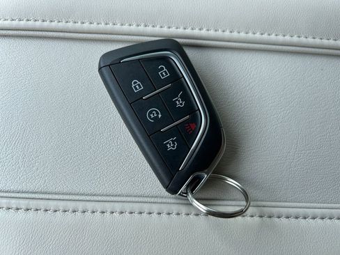 Used 2023 Cadillac Escalade Premium Luxury Platinum image 34