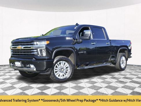 Used 2023 Chevrolet Silverado 2500 High Country image 2
