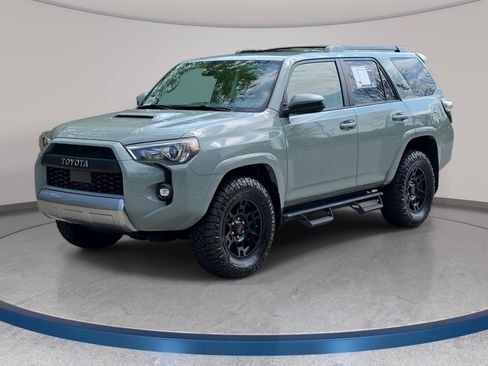 Used 2022 Toyota 4Runner TRD Off-Road image 1