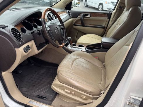 Used 2011 Buick Enclave CXL FWD image 10