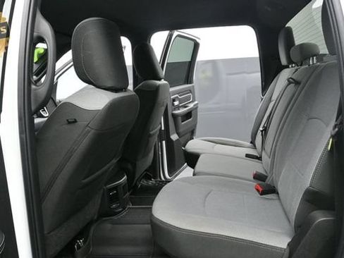 Used 2024 RAM 2500 Big Horn AWD/4WD image 19