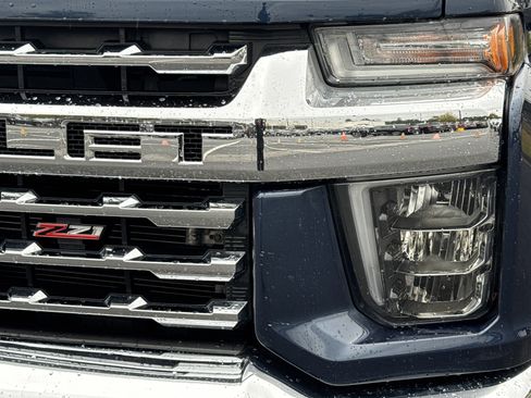 Used 2021 Chevrolet Silverado 3500 LTZ w/ LTZ Premium Package image 6