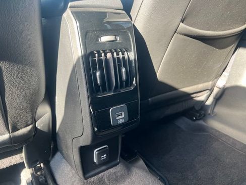 Used 2022 Jeep Compass Latitude AWD/4WD image 29