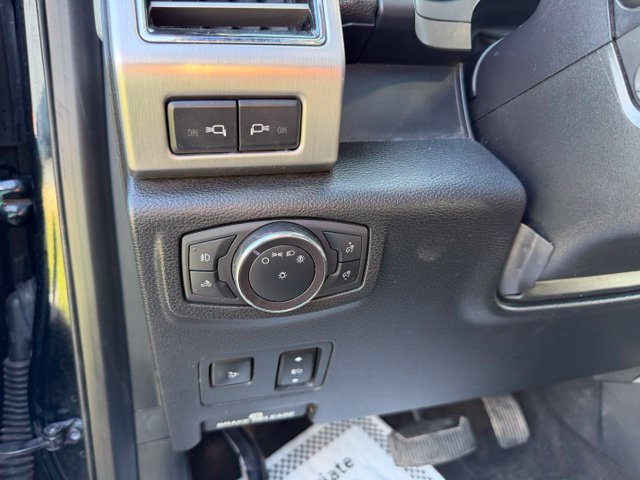 Used 2018 Ford F250 Platinum w/ Platinum Ultimate Package AWD/4WD image 19
