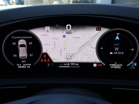 Certified 2025 Porsche Cayenne S AWD/4WD image 17