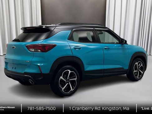 Used 2022 Chevrolet TrailBlazer RS w/ Sun and Liftgate Package FWD image 5