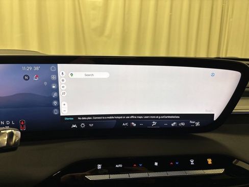 Used 2025 Buick Enclave Preferred image 22