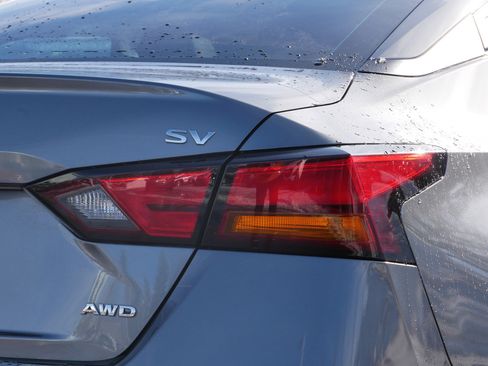 Used 2022 Nissan Altima 2.5 SV image 22