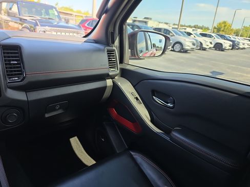 Used 2023 Nissan Frontier Pro-X w/ Pro-X Premium Package RWD image 10