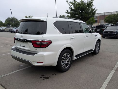 Used 2021 Nissan Armada SL AWD/4WD image 4
