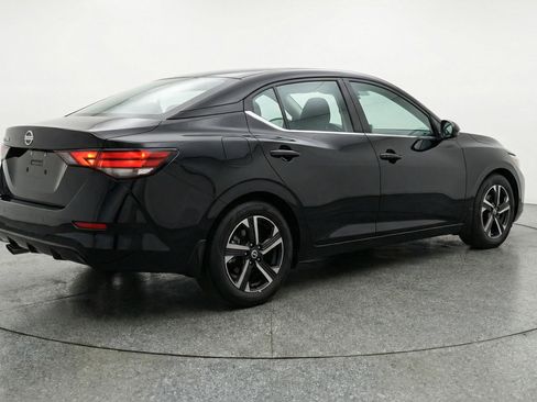 Used 2025 Nissan Sentra SV image 9