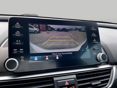 Used 2018 Honda Accord Sport image 25