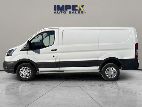 Used 2024 Ford Transit 250 Low Roof w/ Exterior Upgrade Package image 2