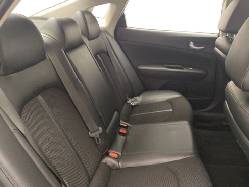 Used 2019 Kia Optima S FWD image 19