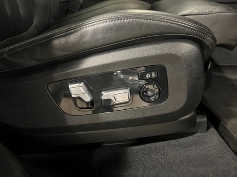 Used 2022 BMW X5 xDrive45e w/ M Sport Package image 43