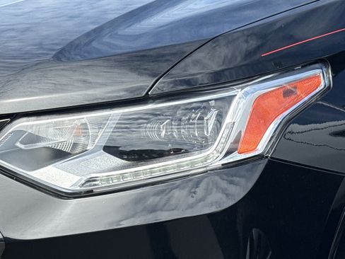 Used 2020 Chevrolet Traverse Premier w/ Redline Edition FWD image 5