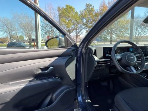 Used 2026 Hyundai Tucson SEL FWD image 35
