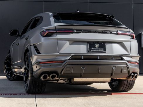 Used 2024 Lamborghini Urus Performante AWD/4WD image 6
