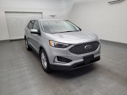 Used 2024 Ford Edge SEL image 13