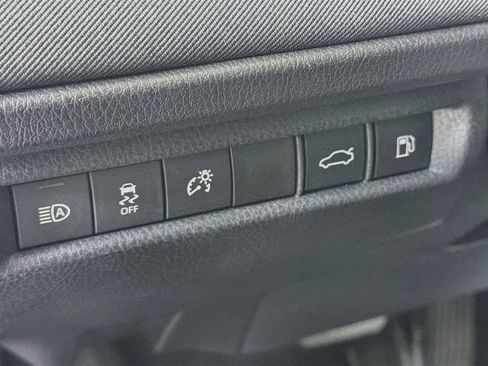 Used 2025 Toyota Camry LE FWD image 17