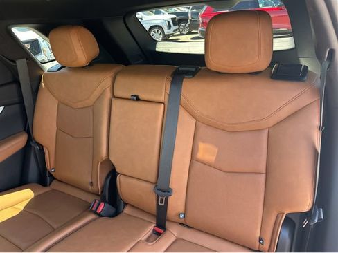 Used 2023 Cadillac XT5 Premium Luxury w/ Technology Package FWD image 17