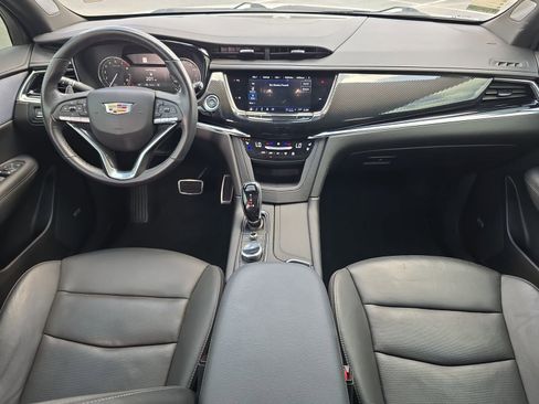 Used 2024 Cadillac XT6 Sport AWD/4WD image 9
