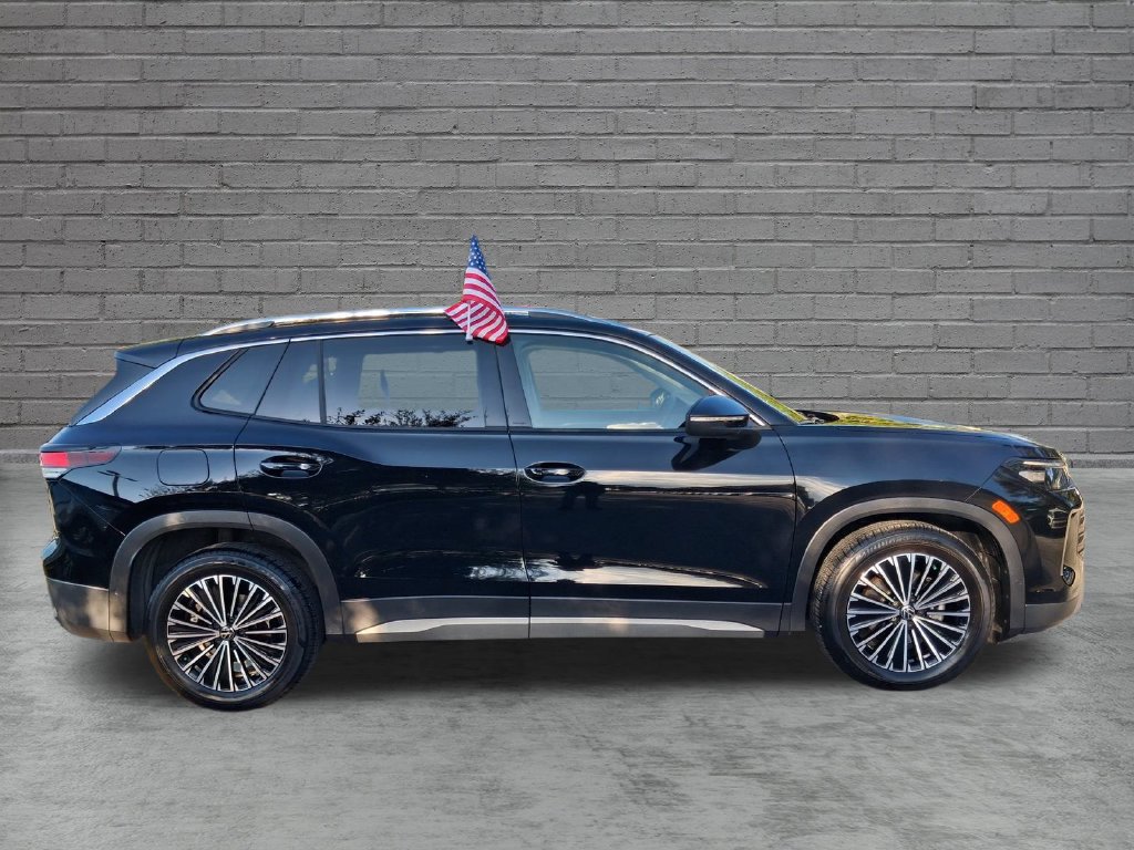 Used 2026 Volkswagen Tiguan S w/ 18" Wheel Package FWD image 13